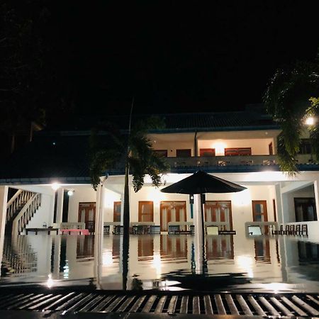 Kent Hotel Tissamaharama Exterior foto