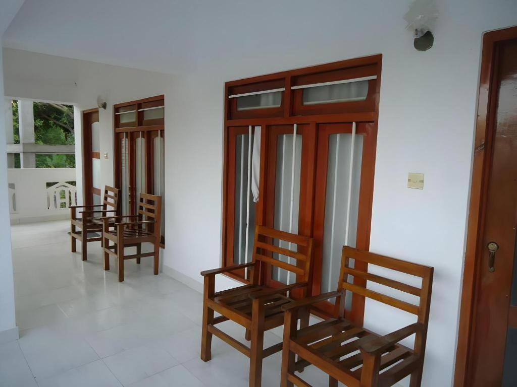 Kent Hotel Tissamaharama Exterior foto